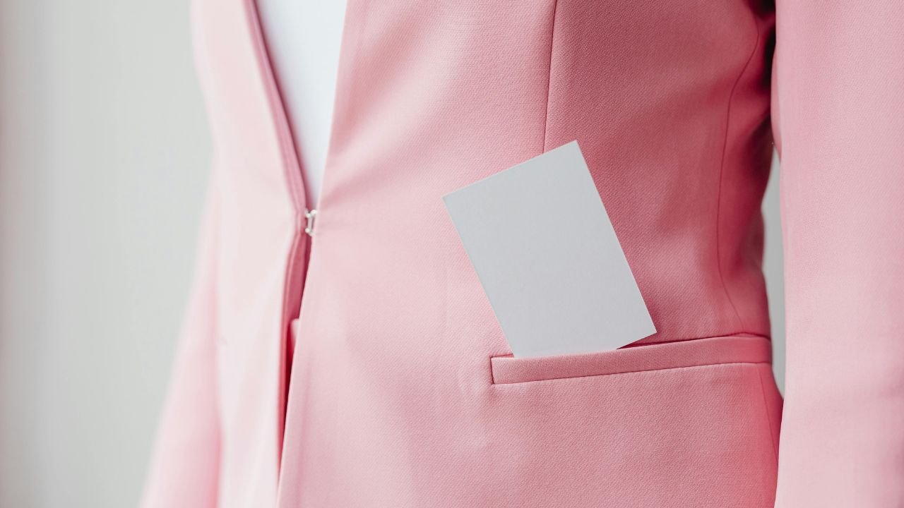 Najlepsze garnitury damskie - gdzie kupić?