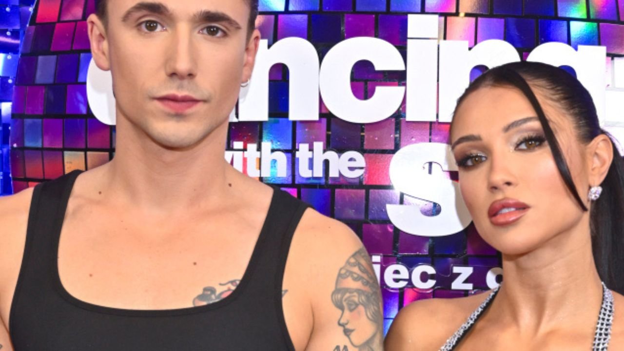 Rozgogolona Natsu zapomniała majtek w "TzG". Rozcięta kiecka odsłoniła wszystko jak na dłoni [dużo zdjęć]