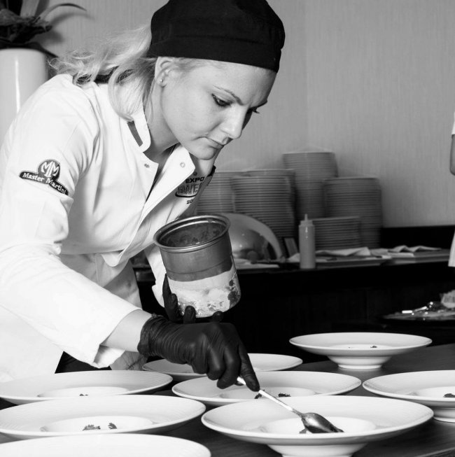 Nina Nawrocka w czasie pracy