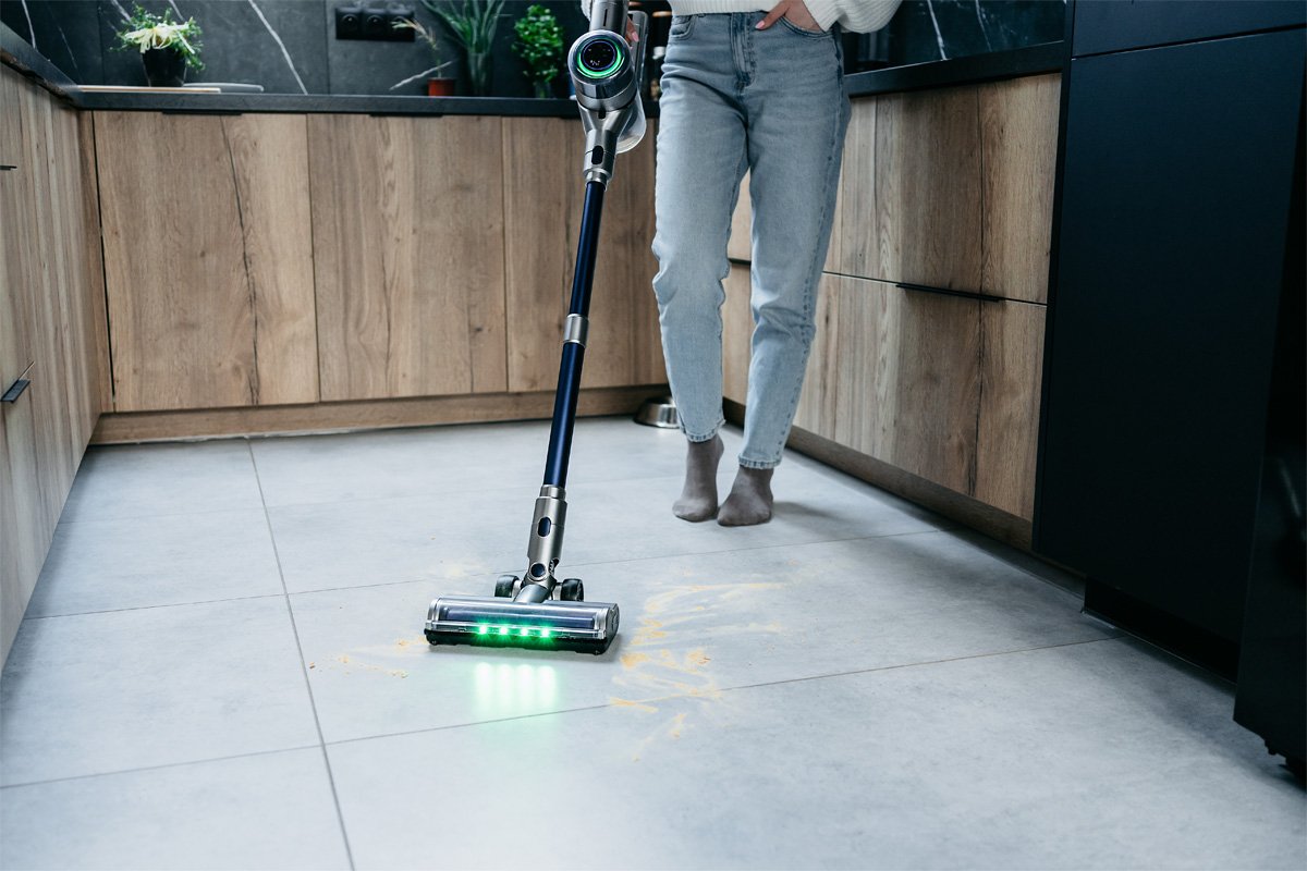 Odkurzanie odkurzaczem pionowym zermat