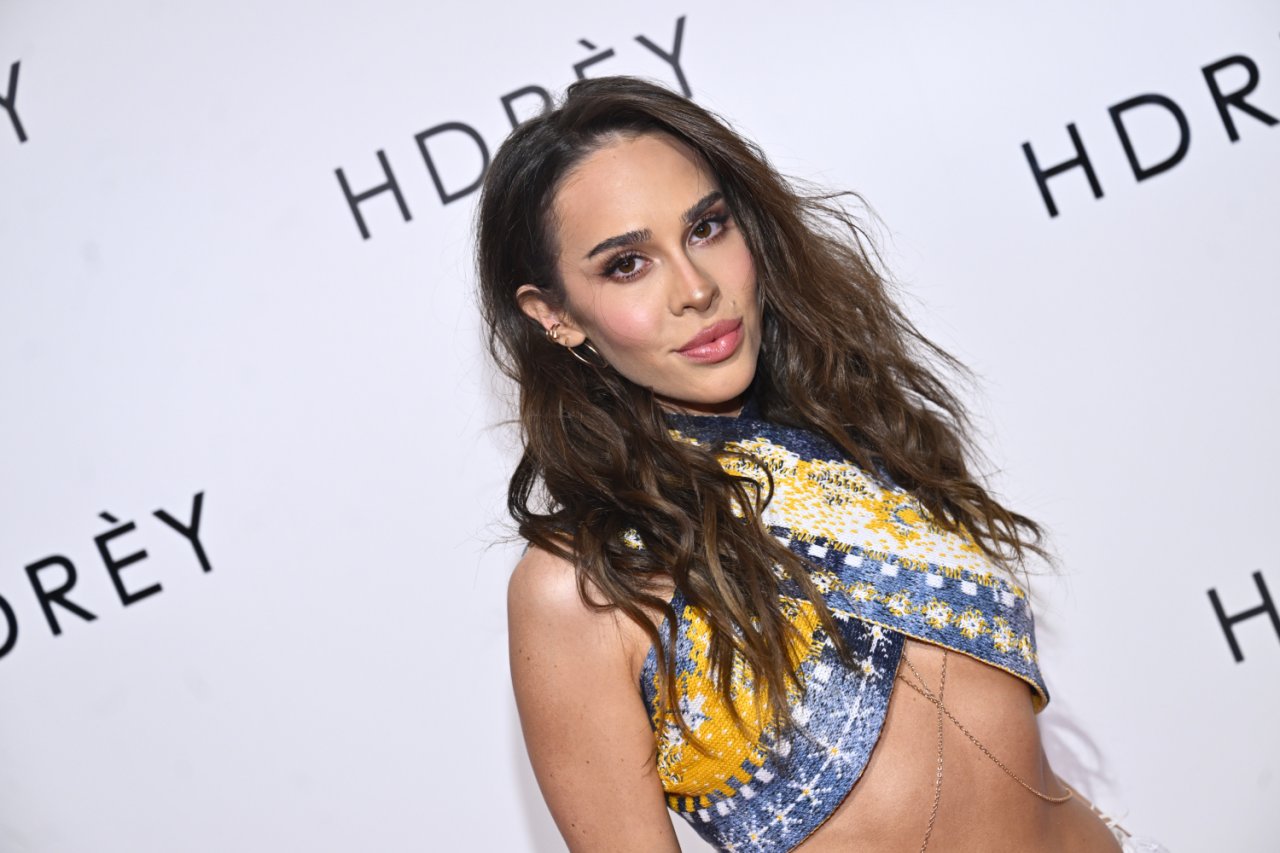 Blanka Stajkow z odsłoniętym brzuchem