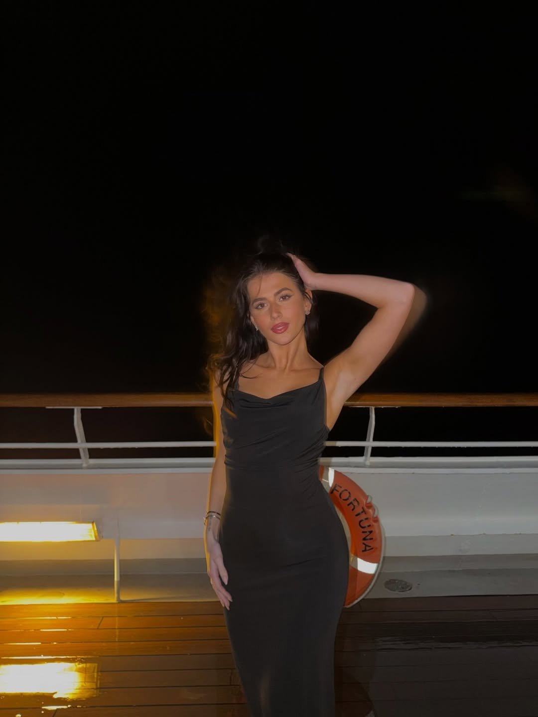 roksana węgiel w sukience