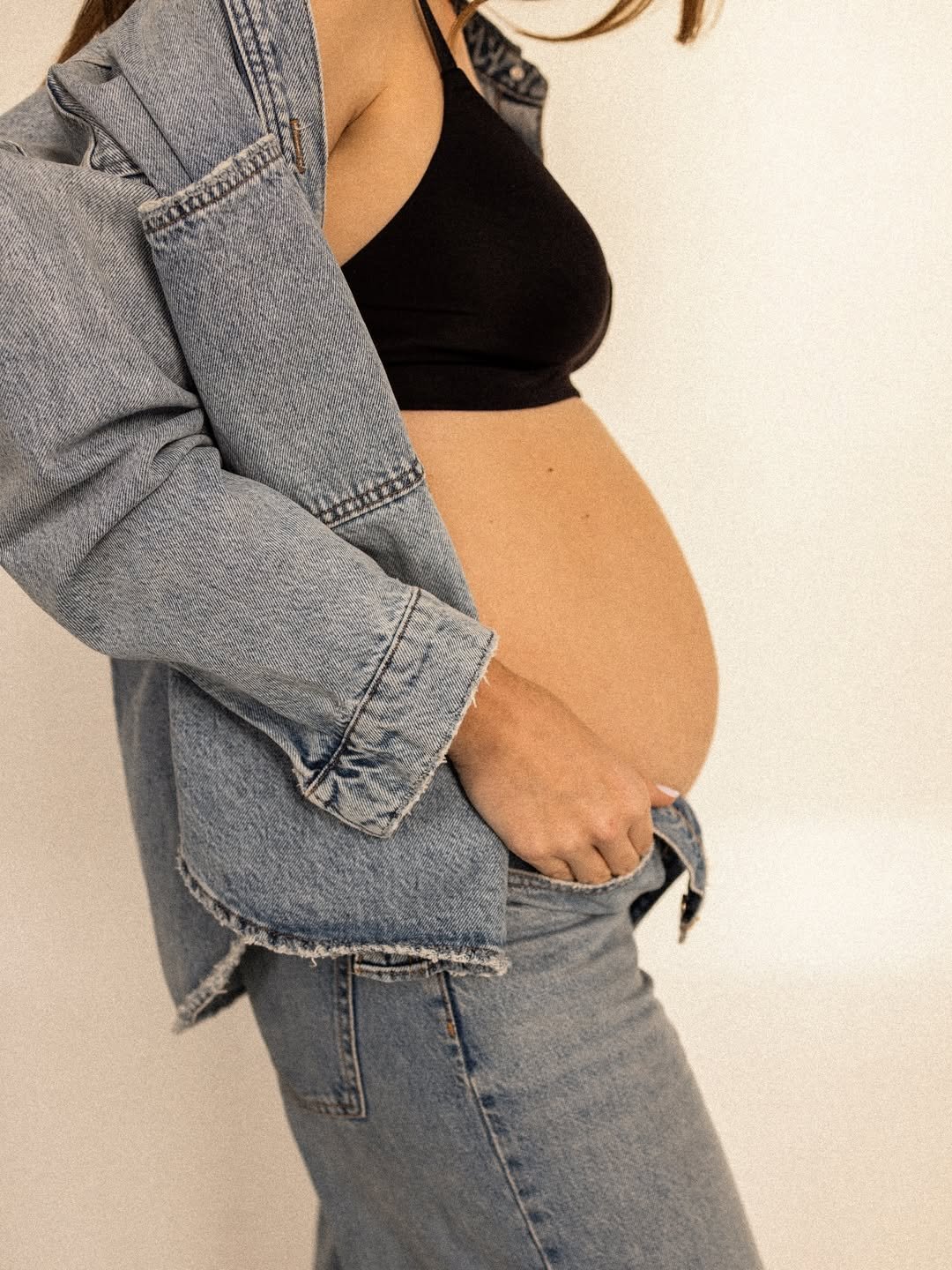 aleksandra grysz z ciążowym brzuszkiem