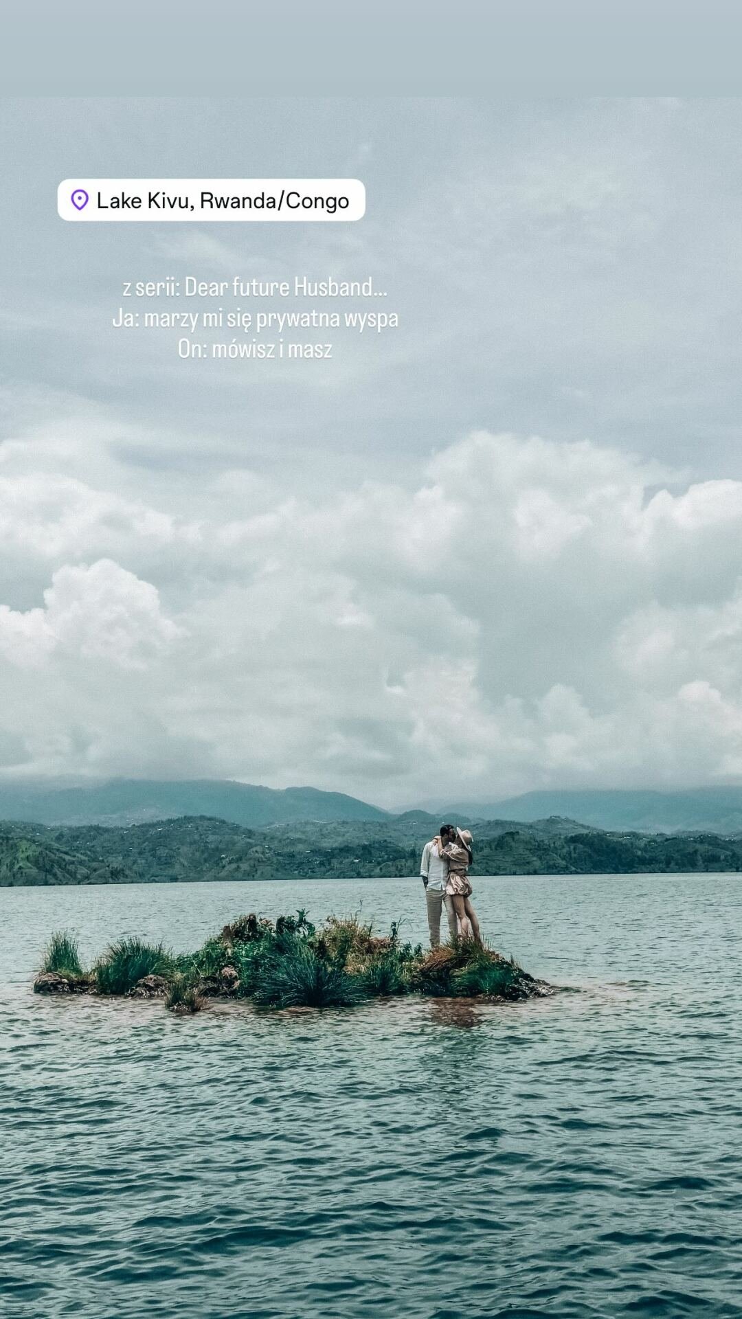 Anna Wendzikowska całuje się z ukochanym