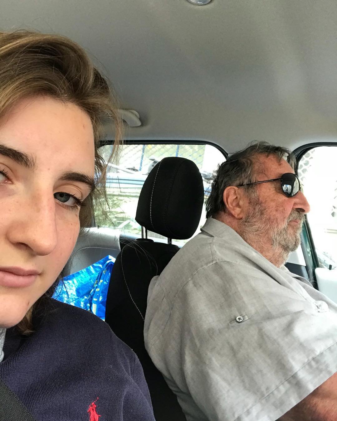 Gabriela Kowalewska z tatą w samochodzie