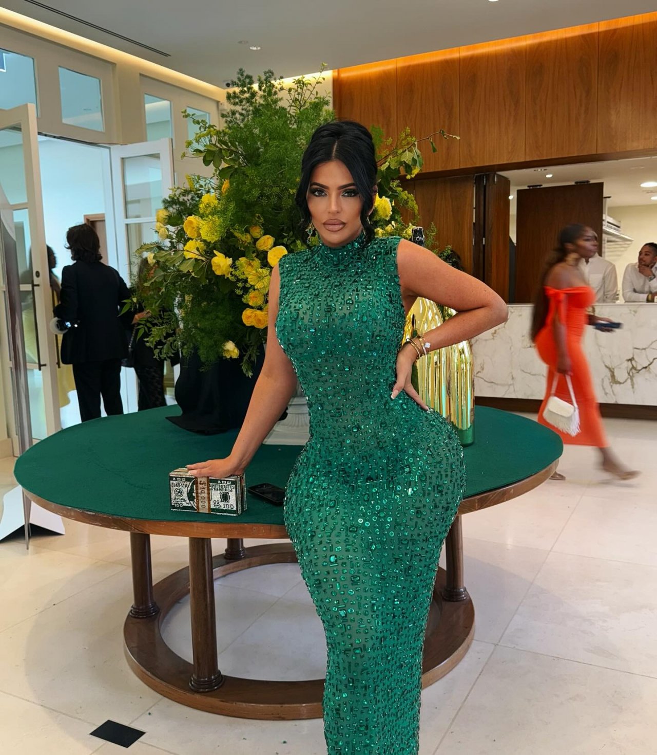 Klaudia Zakrzewska w zielonej sukni