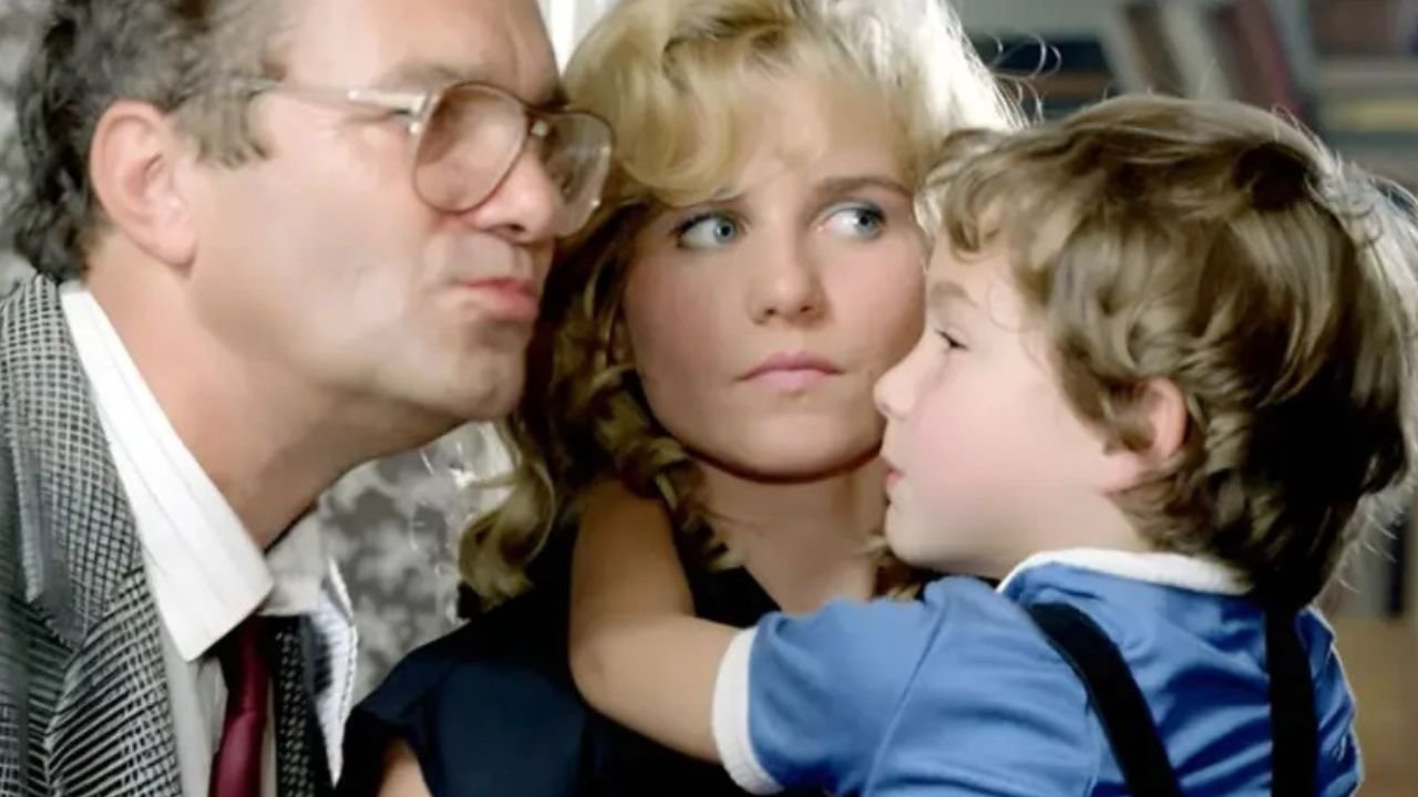 Grał Piotrusia w "Koglu-Moglu". Jak dziś wygląda i czym się zajmuje Maciej Koterski? Fani: "To niemożliwe!" [zdjęcia]