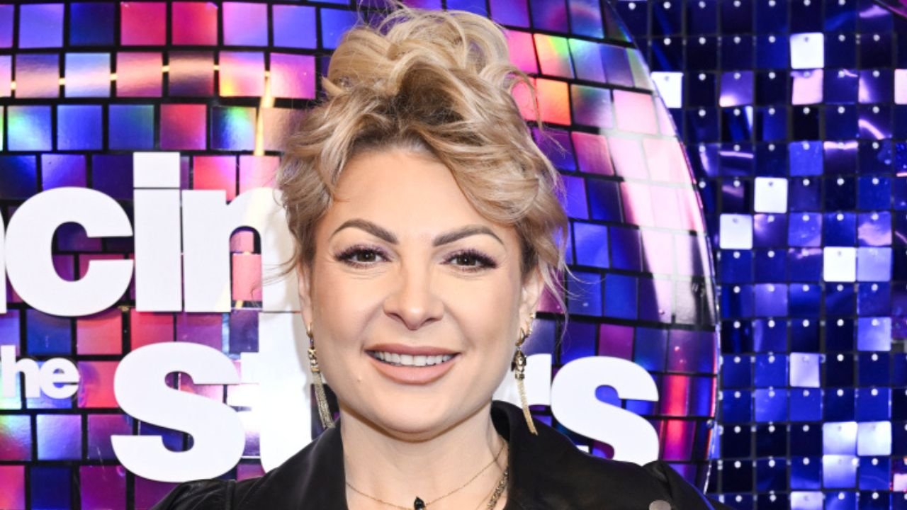 Magda Narożna wcisnęła się w ponętną skórę. Luksus aż kłuje w oczy. Fani wypalili: "Drapieżna lolita" [ZDJĘCIA]