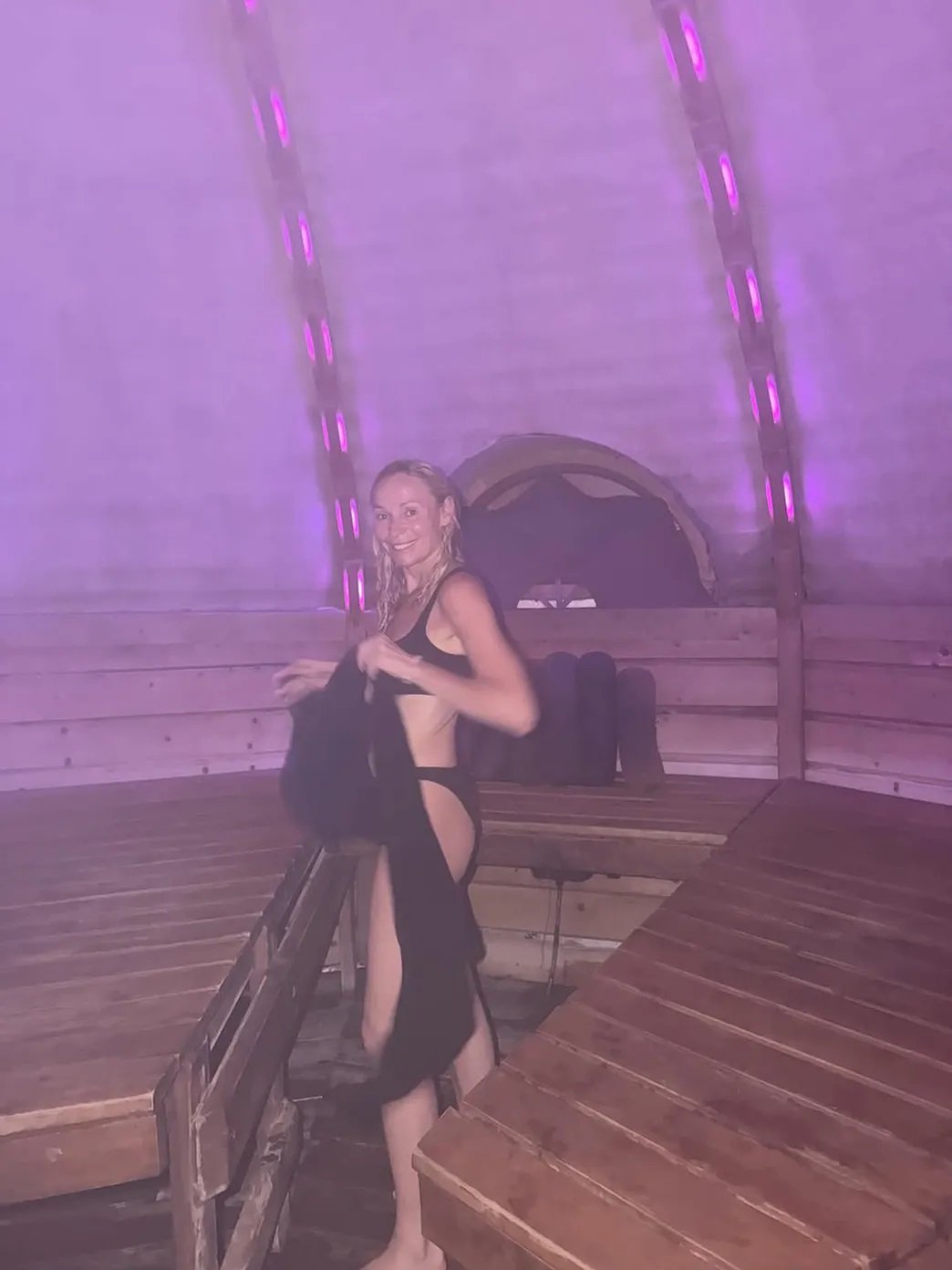 sonia bohosiewicz w saunie 