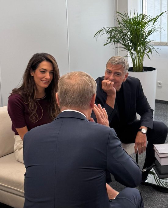 Amam i george clooney na spotkaniu z donaldem tuskiem, poznań inpact 2026