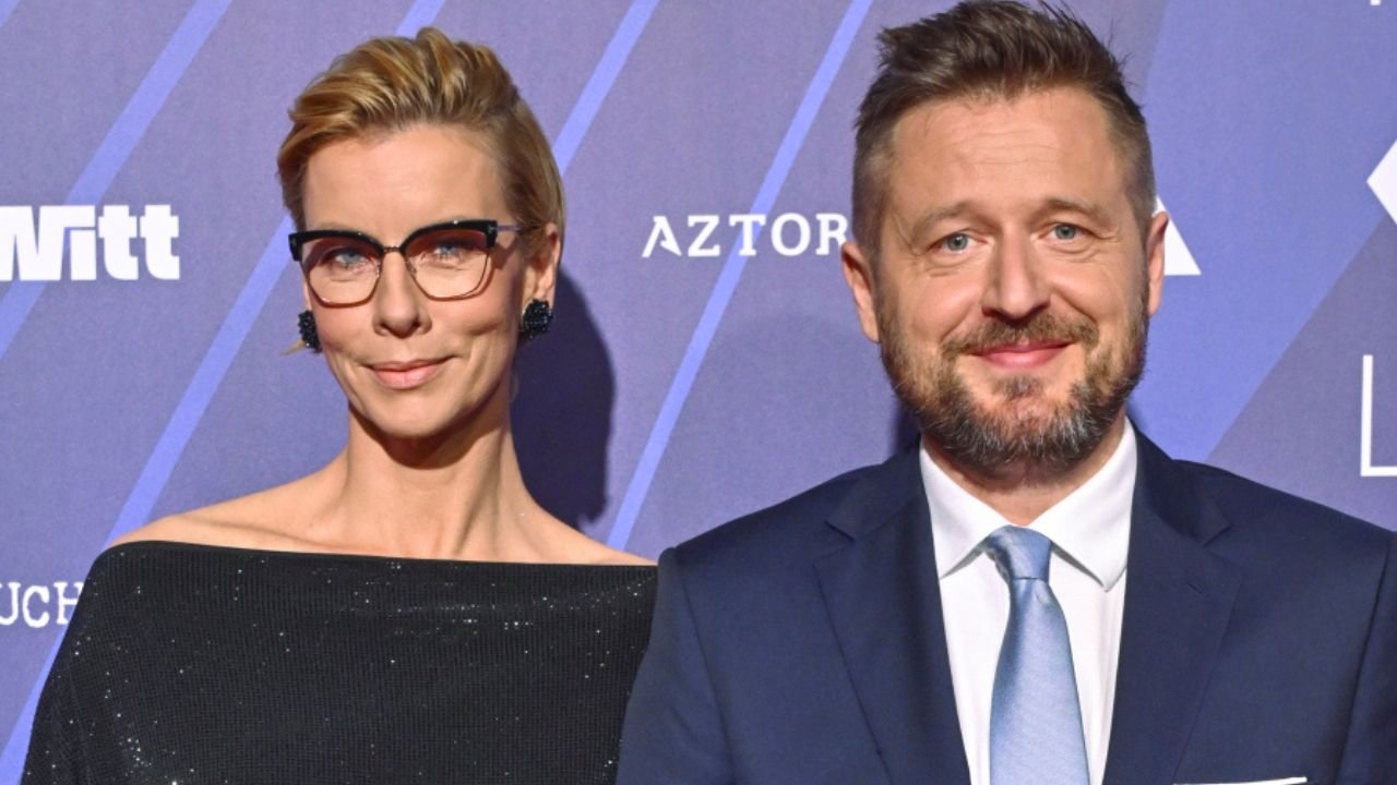 Anita Werner odsłoniła obłędne nogi w mikroskopijnej mini. U boku partnera zachwyca do granic [zdjęcia]