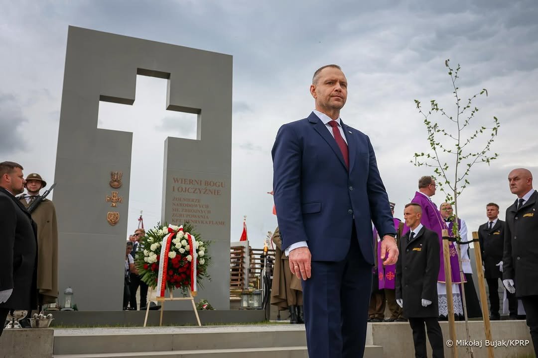 Karol nawrocki oficjalne uroczystości wojskowe