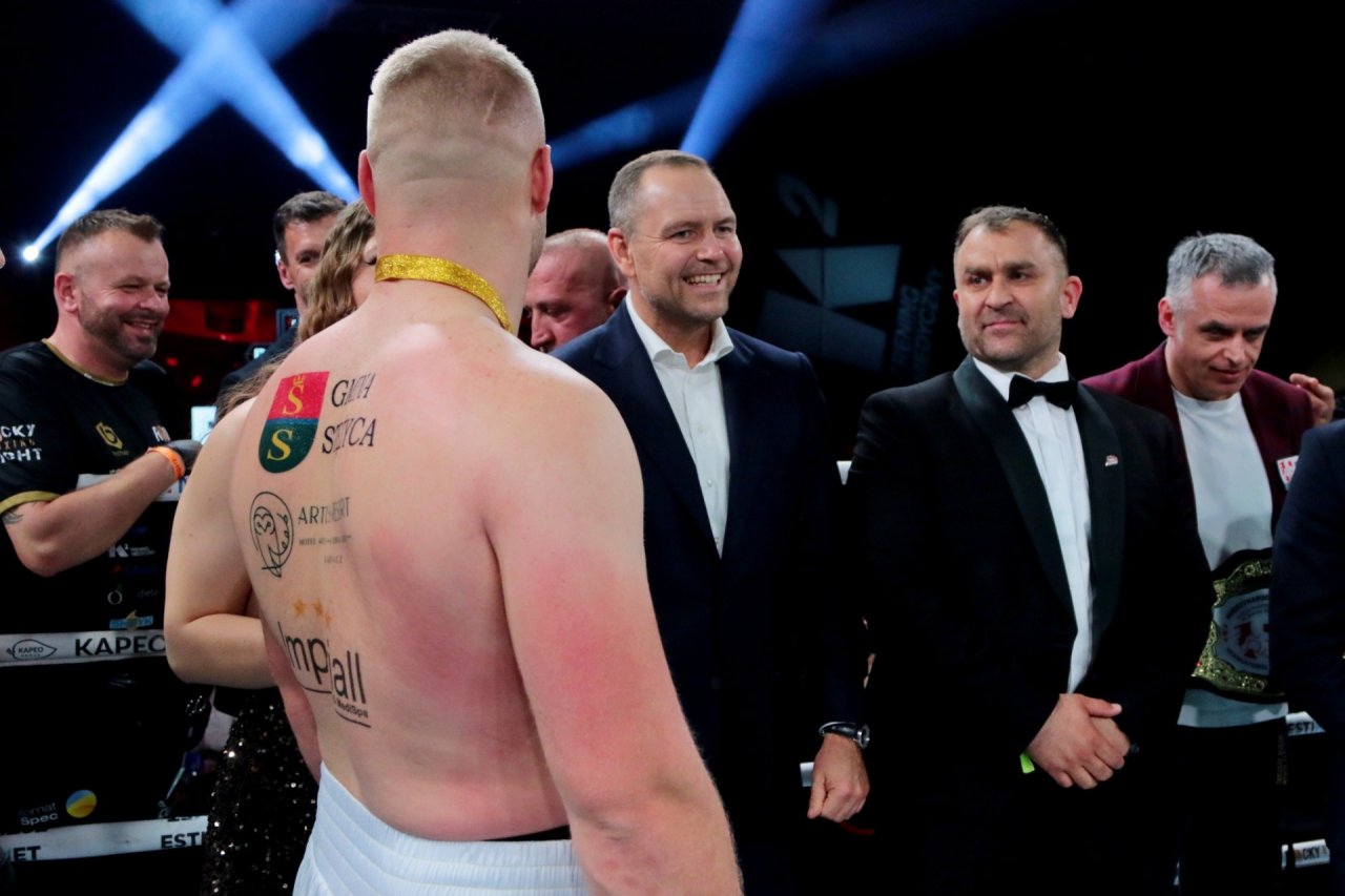 karol nawrocki na ringu - gala boksu w kościerzynie