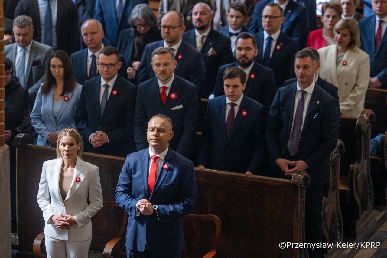 Marta i Karol Nawroccy na Mszy Św. z okazji Konstytucji 3 maja