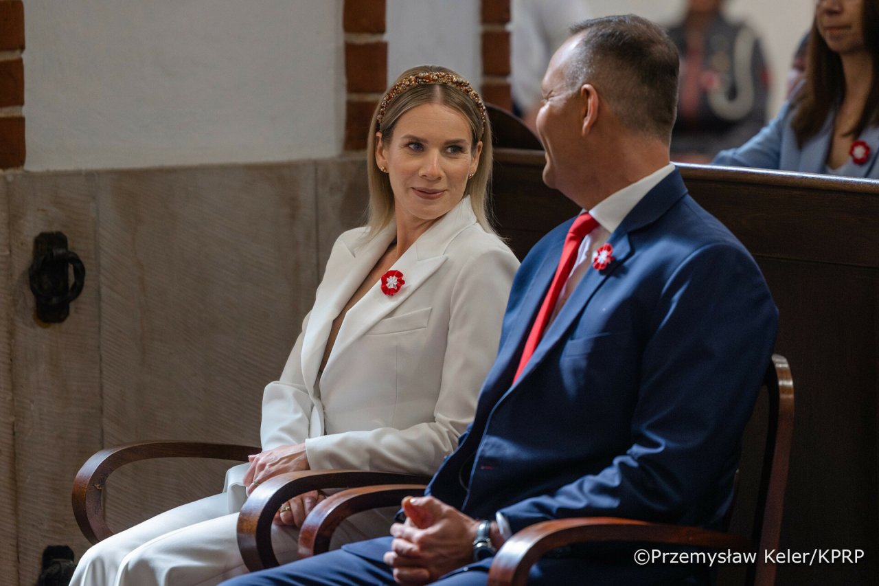 Marta i Karol Nawroccy na Mszy Św. z okazji Konstytucji 3 maja