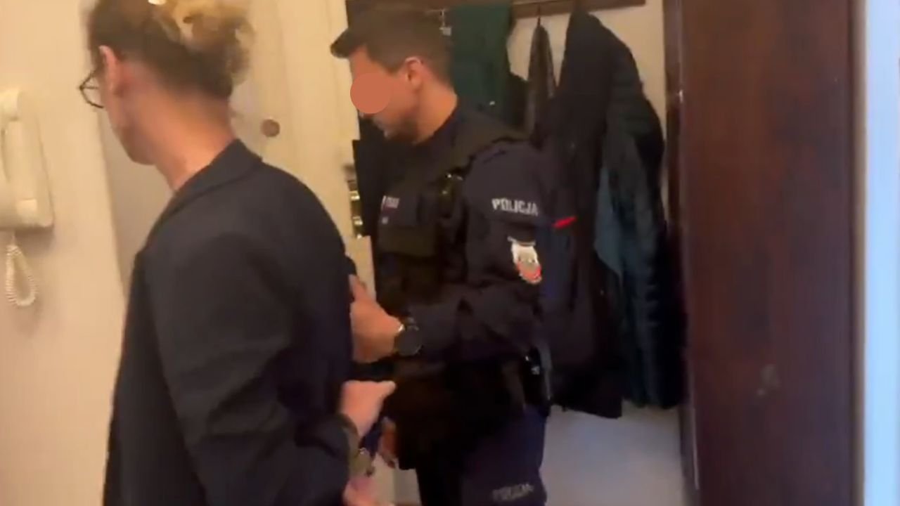 interwencja policji w domu tomasza sakiewicza