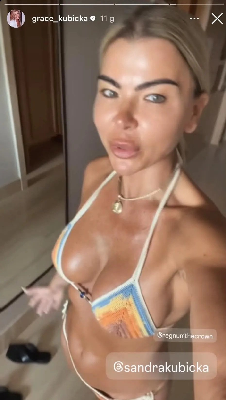 grace kubicka w bikiini