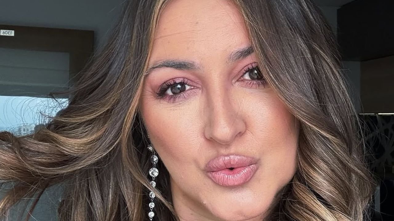 Karolina Szostak znowu wychudła. W przezroczystej koronce wygląda jak marzenie [zdjęcie]