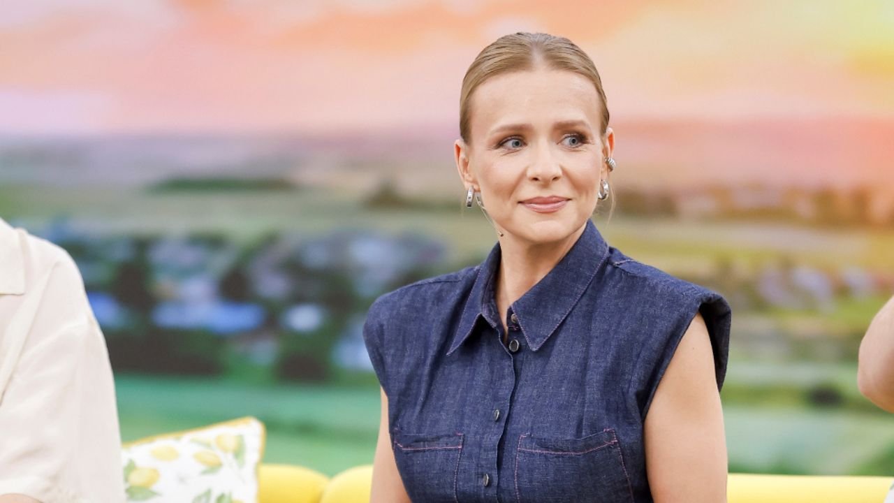 Aneta Zając chuda jak niteczka. Aktorka wskoczyła w jeansowy komplecik i wygląda jak rasowa modelka