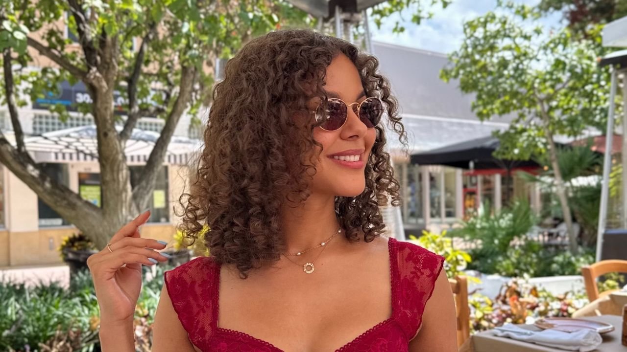 Emilia Dankwa niemal naga w Miami. Mikroskopijne majtki typu thong odsłoniły wszystko [zdjęcia]