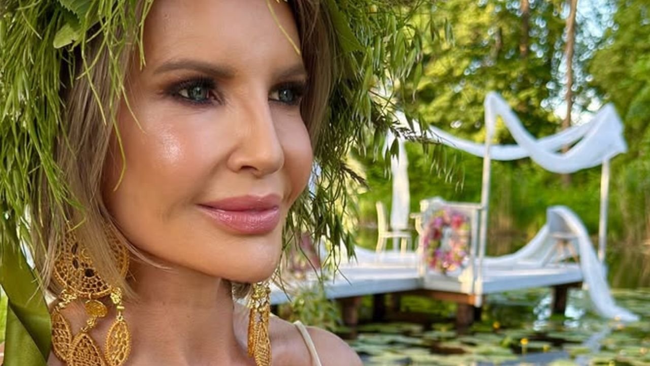 Joanna Racewicz wzięła ślub. W białej kreacji wyglądała niczym rusałka. Przepięknie [wideo]