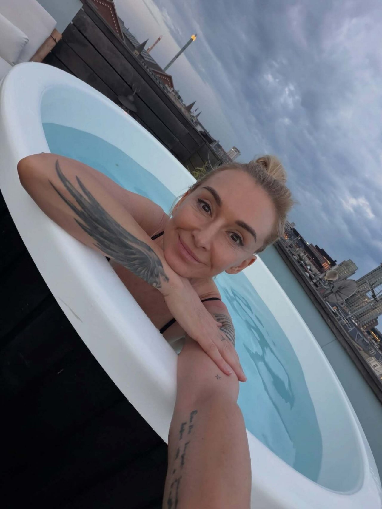 martyna wojciechowska w jacuzzi