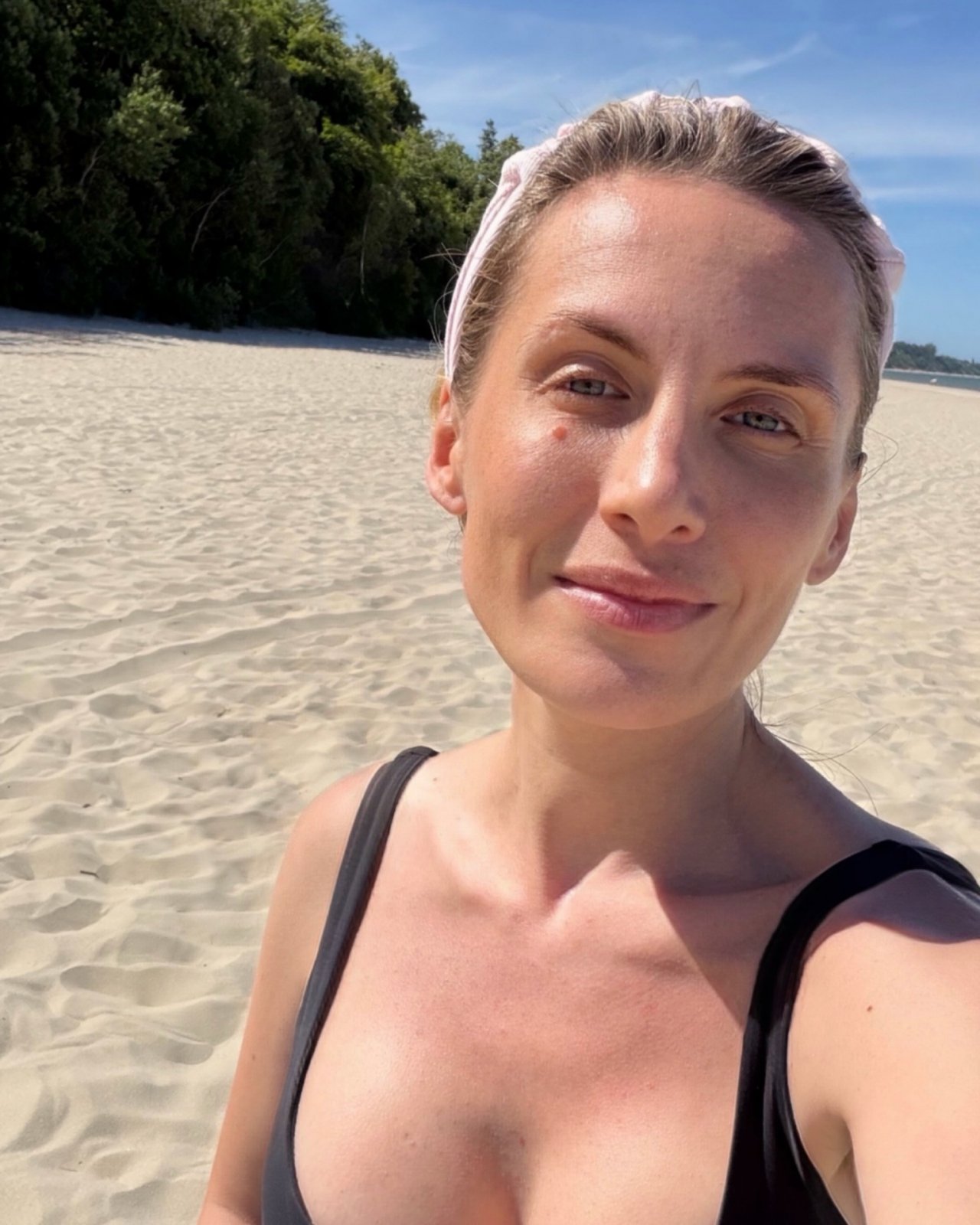 Pola wiśniewska na plaży