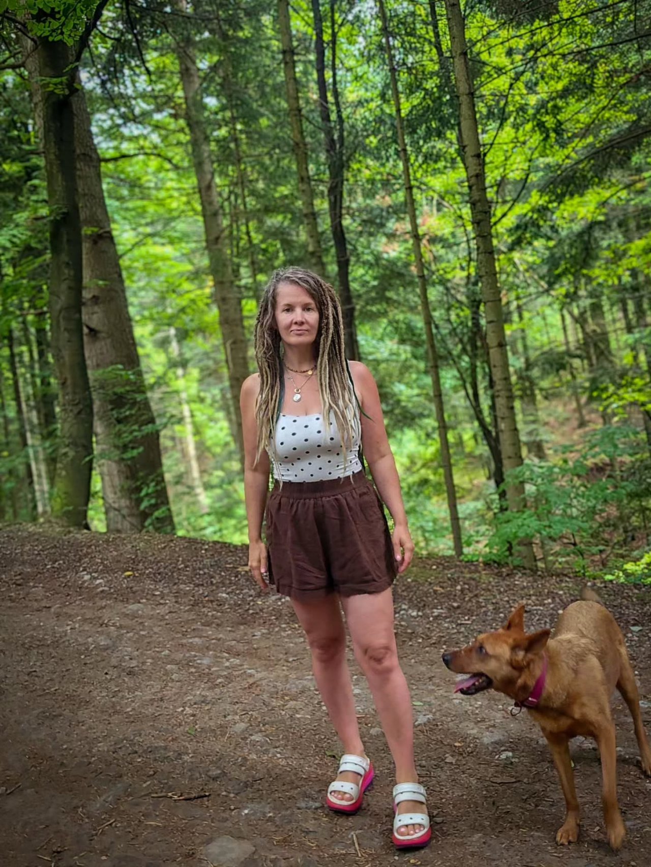 anna powierza w lesie