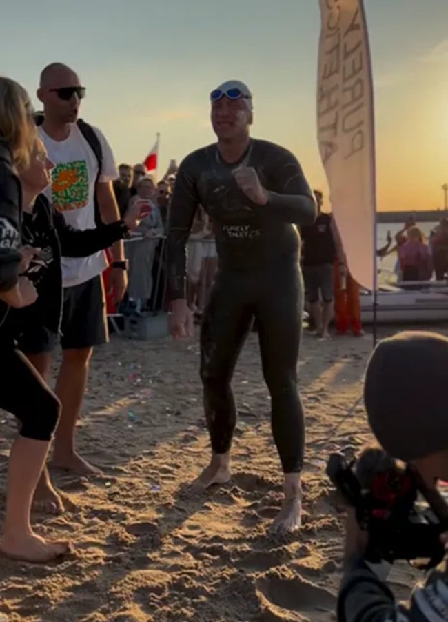 bartłomiej kubkowski na plaży