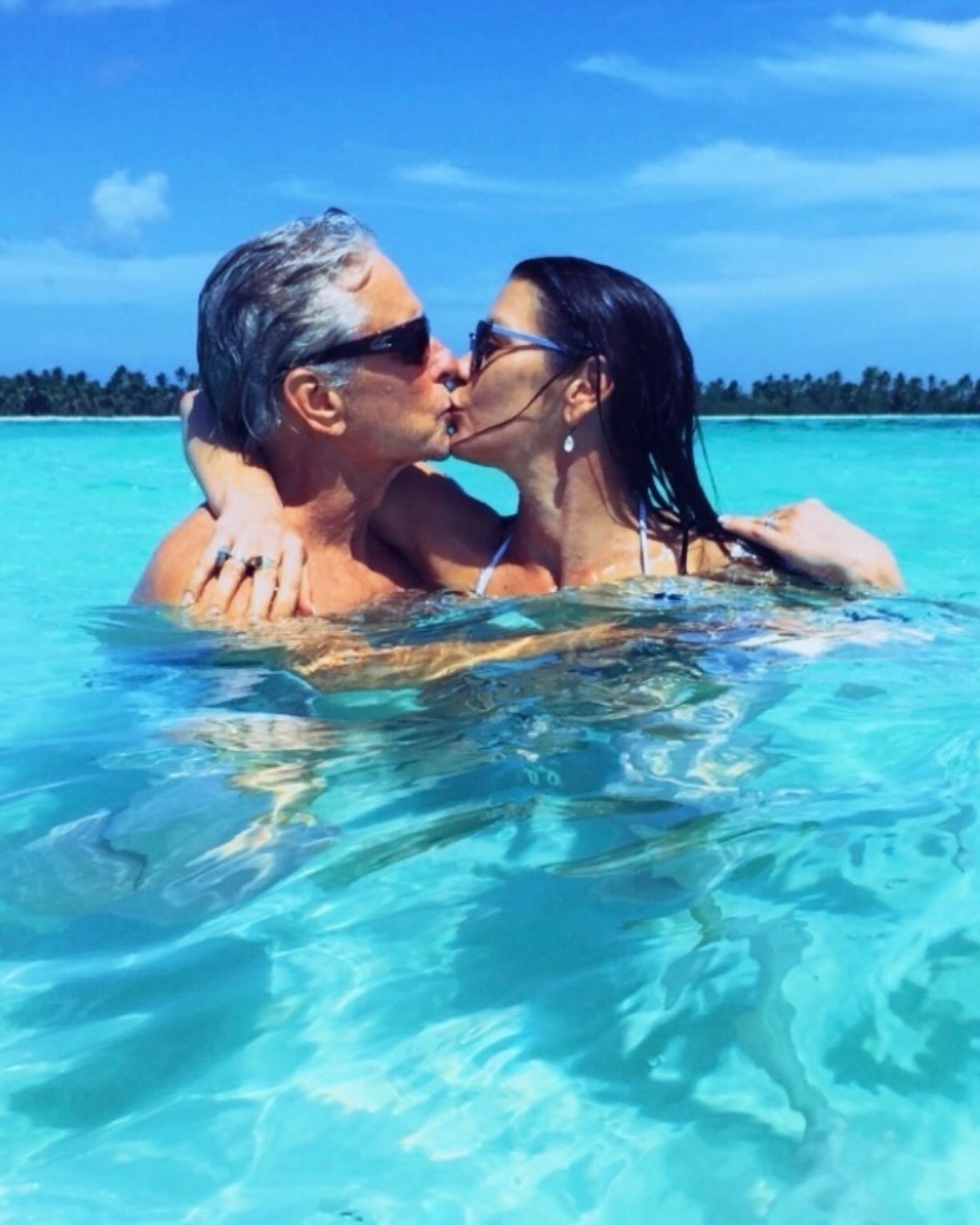 cathrine zeta jones i michael douglas w basenie