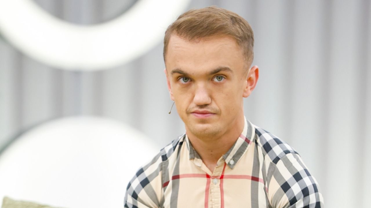 Koniec wieloletniego koszmaru i wstydu. Nowy wygląd Mini Majka zwala z nóg