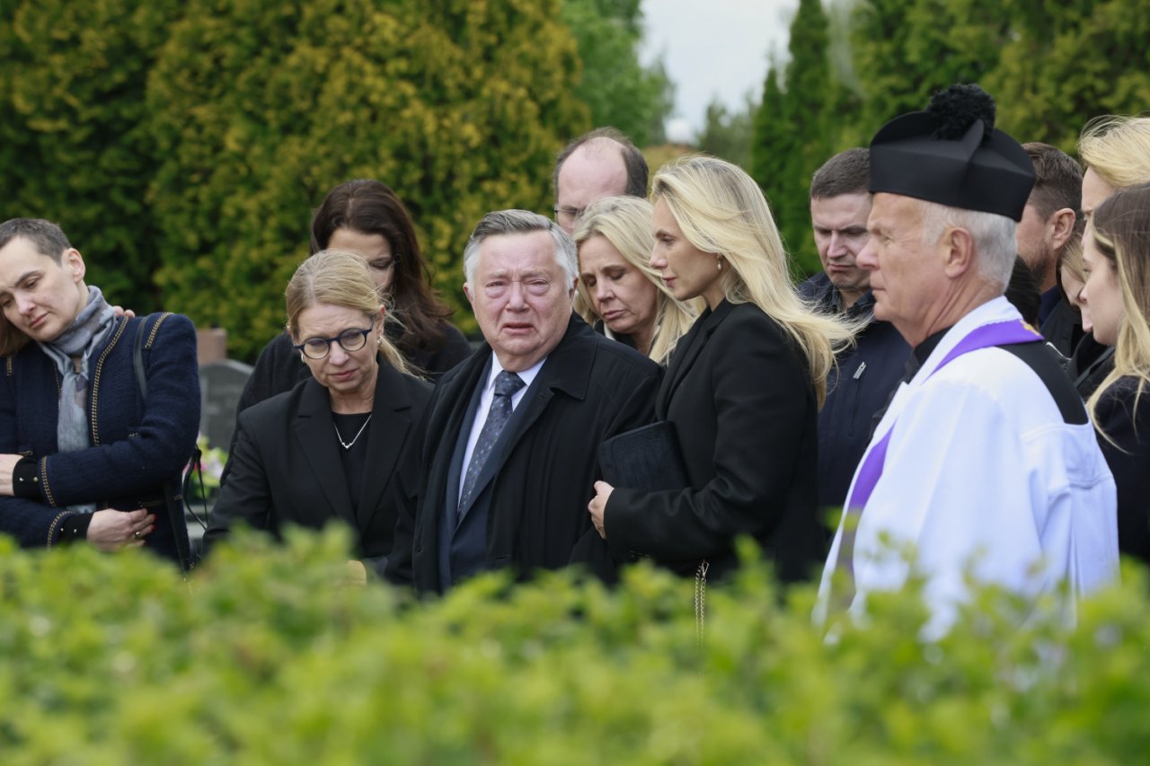 plan filmowy na wspólnej, cmentarz, pogrzeb marii zięby