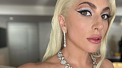 Lady Gaga na gali SAG zadaje szyku i "wspiera" Ukrainę: "Wysyłam Wam uśmiech"