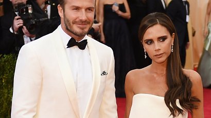 Victoria Beckham pokazała suknię na ślub syna! "Przesada... Trochę ją poniosło" - pisali fani