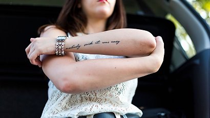"Córka chce zrobić tatuaż, a ma tylko 15 lat. Dlaczego chce się aż tak oszpecić?!"