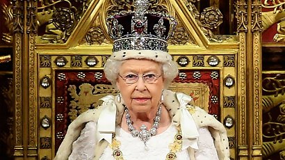 Królowa Elżbieta II. Najważniejsze informacje o najdłużej panującej monarchini na brytyjskim tronie