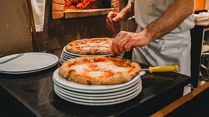 Najdroższa pizza w Polsce! Cena zwala z nóg, ale to wszystko przez jeden składnik
