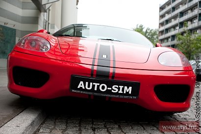 Ferrari - dystrybutor Auto Sim