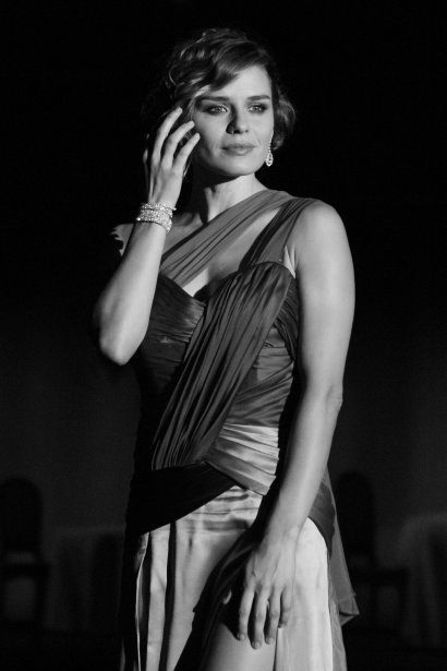 Tak prezentuje się Natasza Urbańska jako Pola Negri.