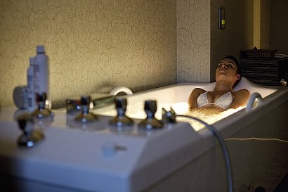 Weekend w Medical SPA Malinowy Dwór. To wypoczynek połączony z relaksem. Miejsce, które zapewnia dostęp do wielu atrakcji, pozostając jednocześnie w cichym i urokliwym Świeradowie - Zdroju.