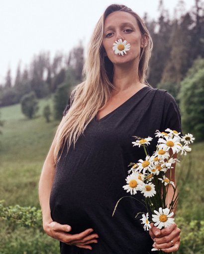 Zobaczcie, jak żona Michała Żebrowskiego wygląda w zaawansowanej ciąży w bikini!