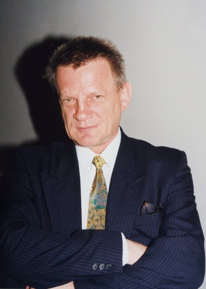 Zobacz archiwalne zdjęcia Bronisława Cieślaka. Na zdjęciu w 1998 roku.