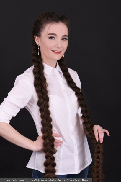 W końcu się udało! Dziś Ivanna Stelmakh ma 36 lat i może pochwalić się włosami, które mierzą prawie 155 cm!
