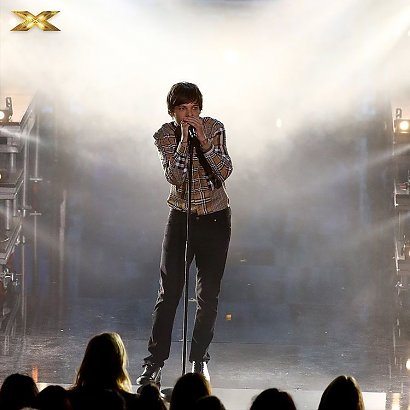 Louis Tomlinson wrócił nawet do show w roli jurora.