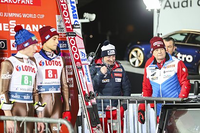 Sportowiec dołożył również trzykrotnie mistrzostwo świata i jedno wicemistrzostwo świata oraz wygrał 49. Turniej Czterech Skoczni.