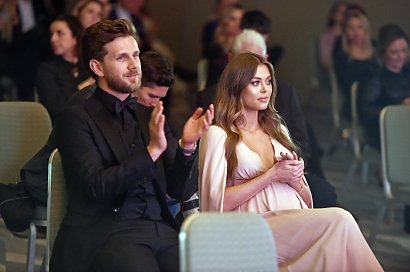 O tym, że synek się urodził, aktorka napisała na swoim profilu na Instagramie.