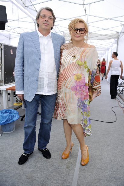 Na pewno nie jest łatwo utrzymać relację, w której mieszka się tysiące kilometrów od siebie. Gwiazda TVN-u mieszka bowiem w Polsce, a jej ukochany na co dzień pracuje w Kanadzie. Mimo takiej odległości udaje im się trwać w szczęśliwym związku.