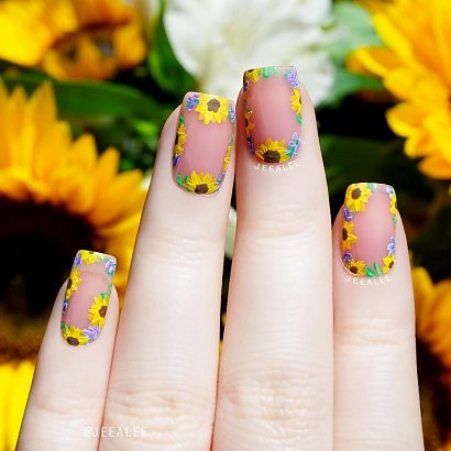 Zobacz najlepsze paznokcie z motywem słoneczników!