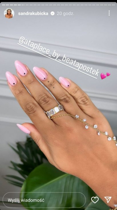 27-latka zafundowała sobie nowy manicure - #manidot czyli paznokcie w kropki. Kubicka...