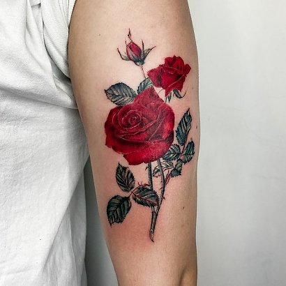 Zobacz piękne tatuaże róży!